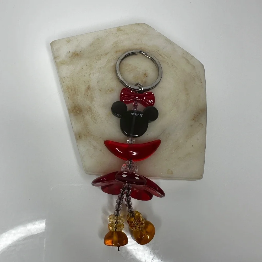 Vintage Disney Minnie Mouse keychain w/beaaded design silver tone keyring